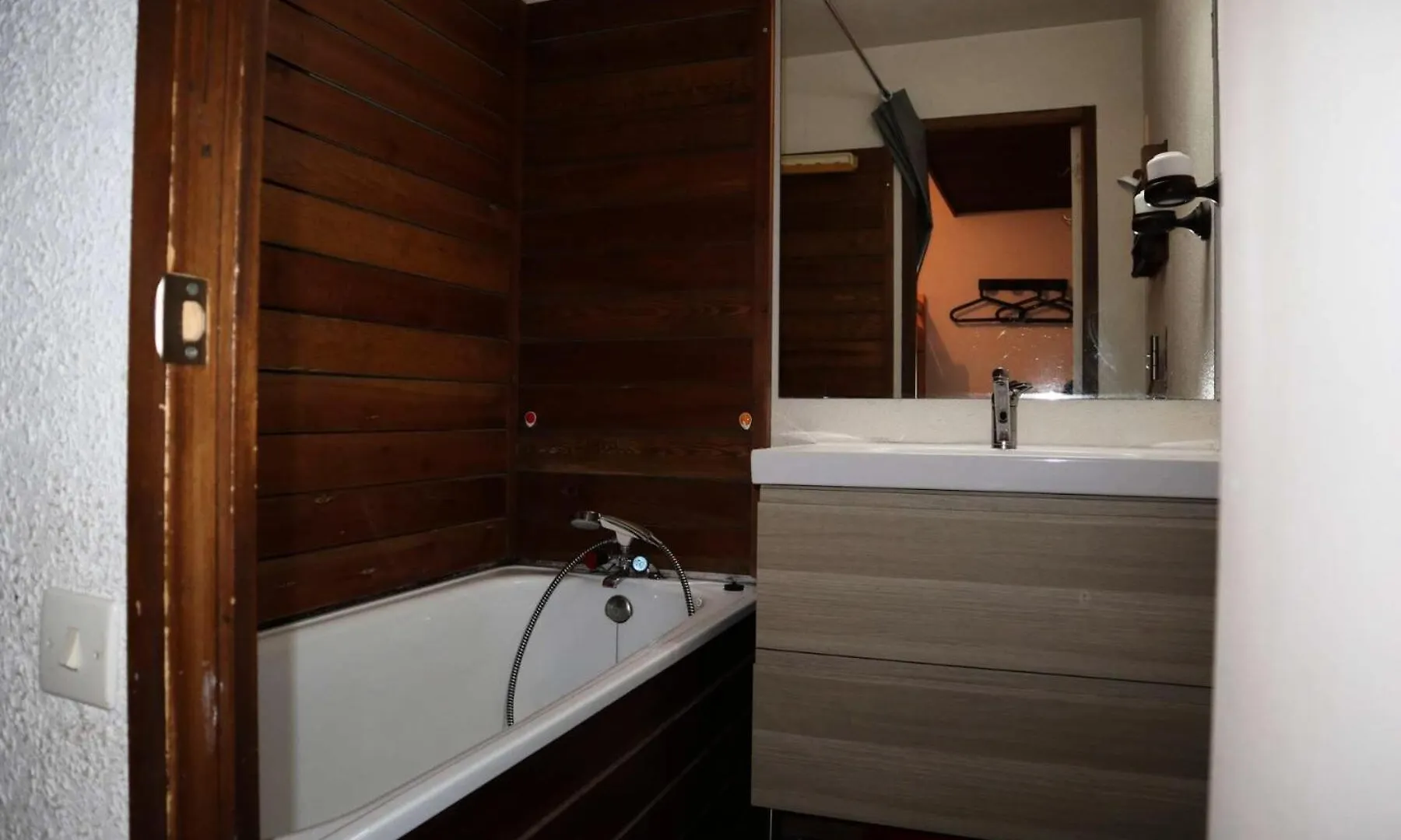 Residence Le Pouzenc - Studio Calme Pieds De Pistes Mae-3911 Les Orres